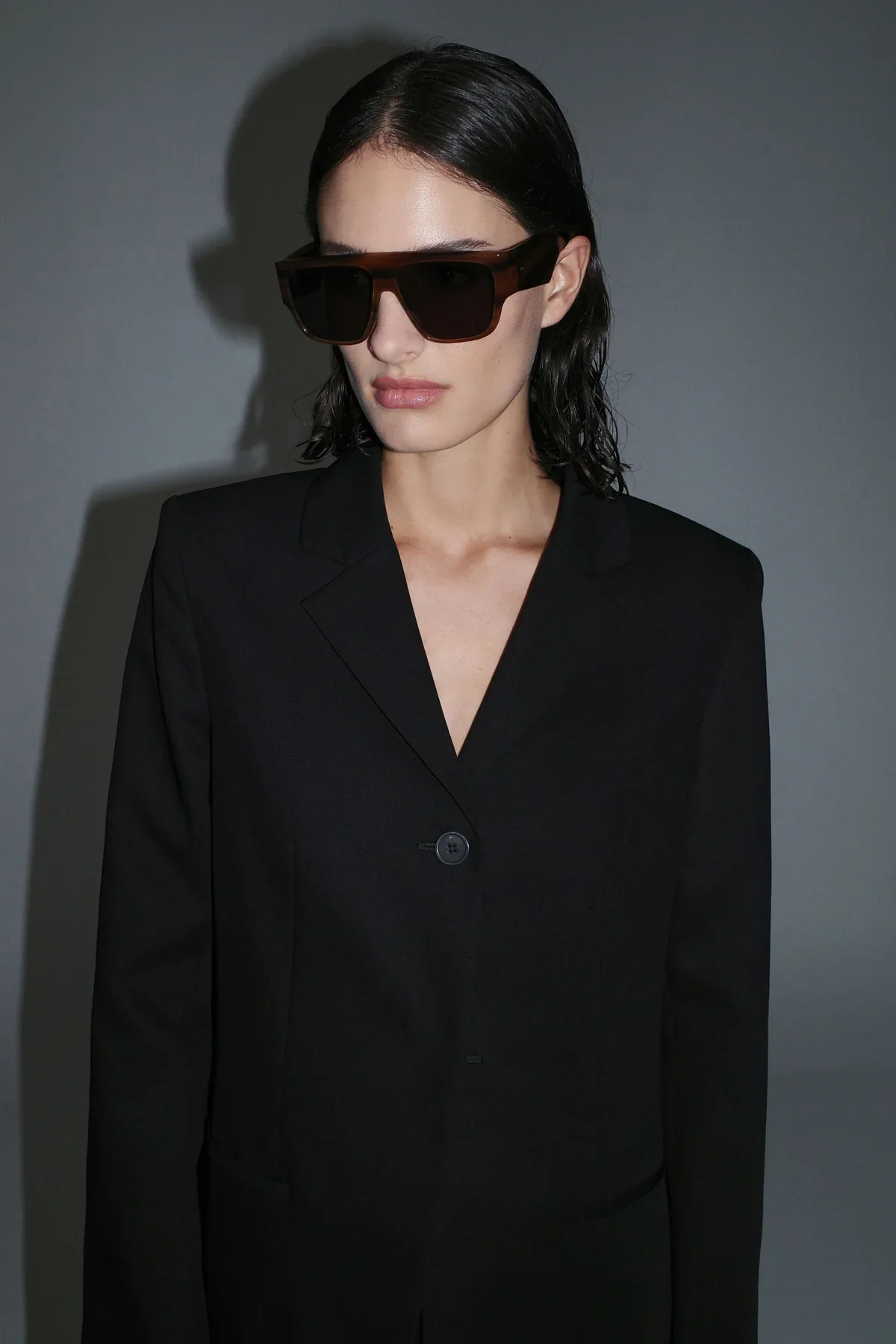 Linea Oversized Sunglasses - Tortoiseshell/Grey - Image 4