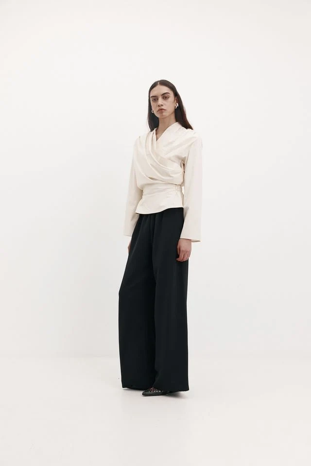 Long Sleeve Chaimberlain Top - Vanilla Tech Taffeta - Image 3