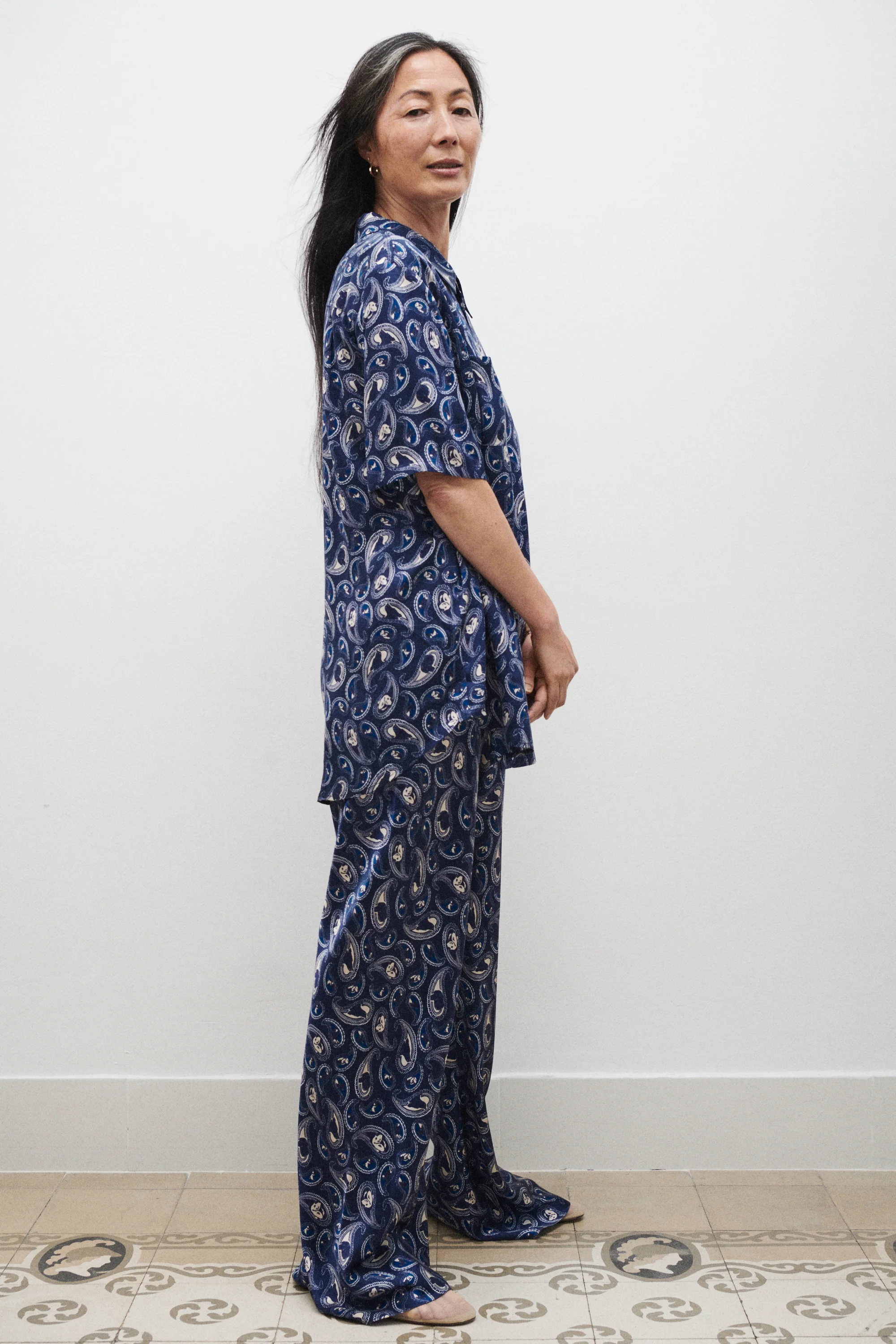 Short Sleeve Boyfriend Shirt - Hounds Paisley - Image 7