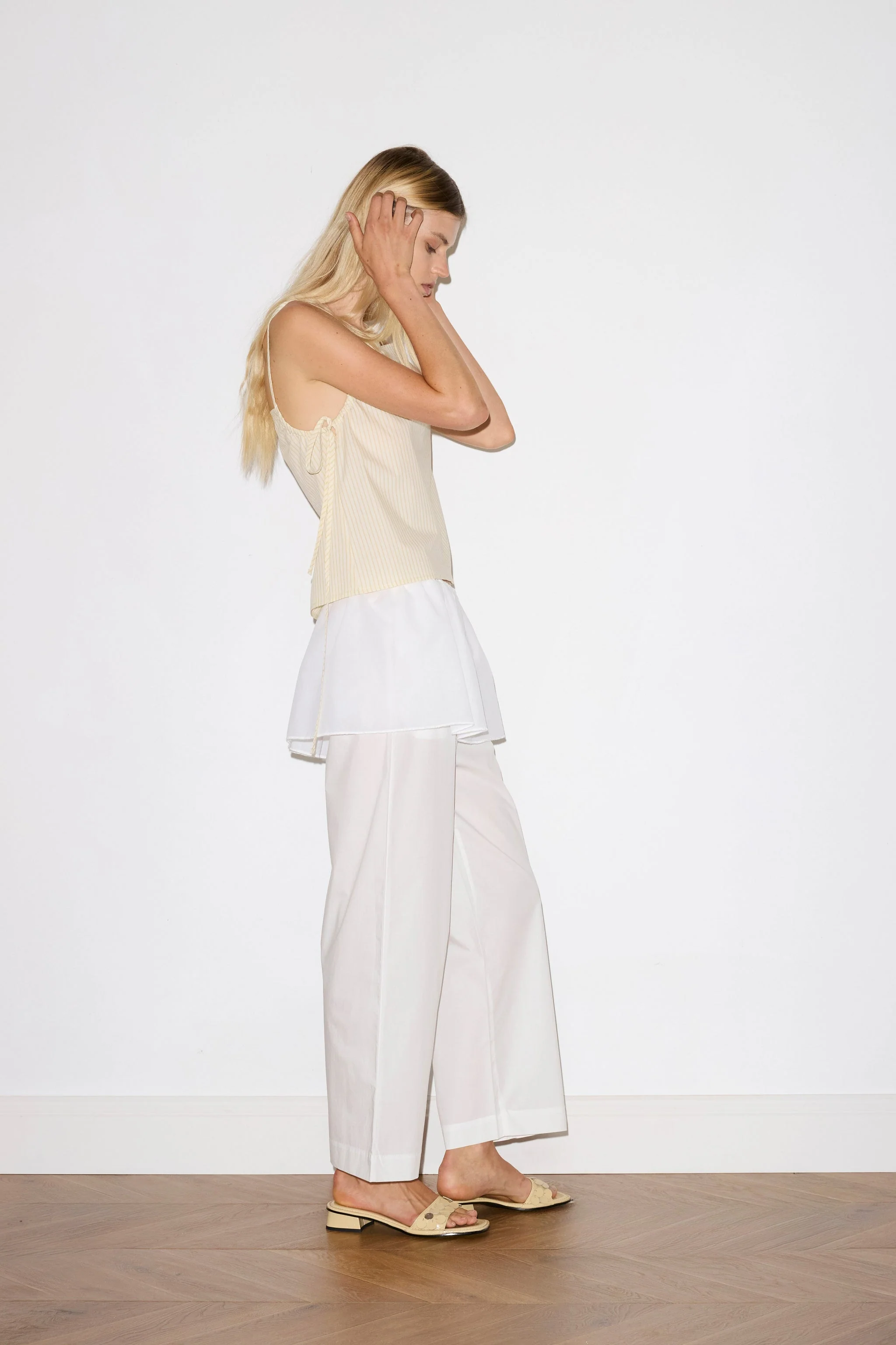 Ease Trouser - White - Image 3